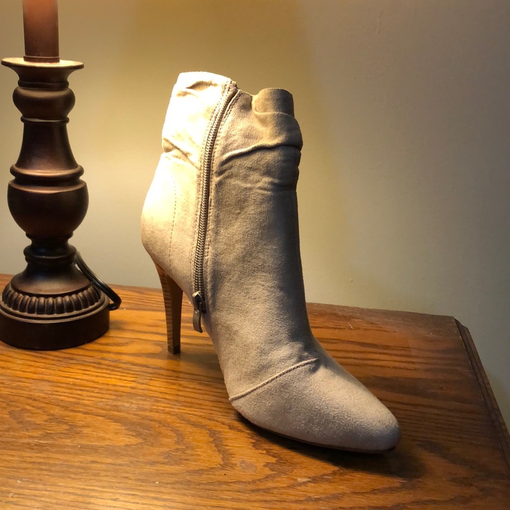 Peruvian heels